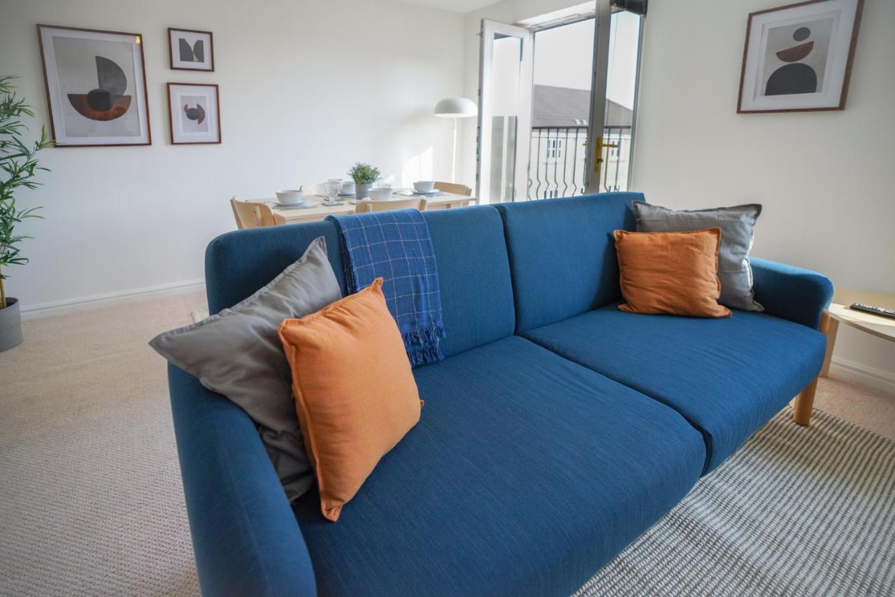 Stylish Apartment With Private Parking Cardiff Exteriör bild