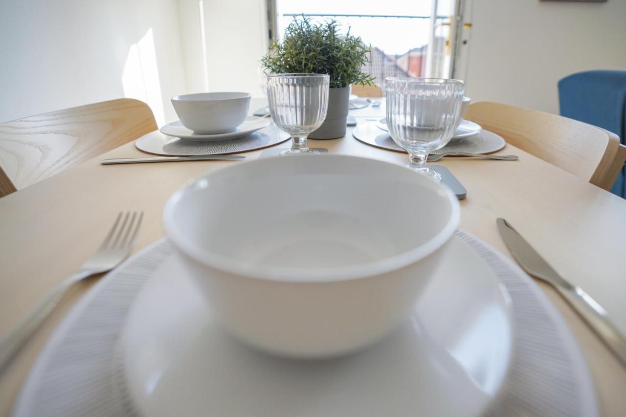 Stylish Apartment With Private Parking Cardiff Exteriör bild